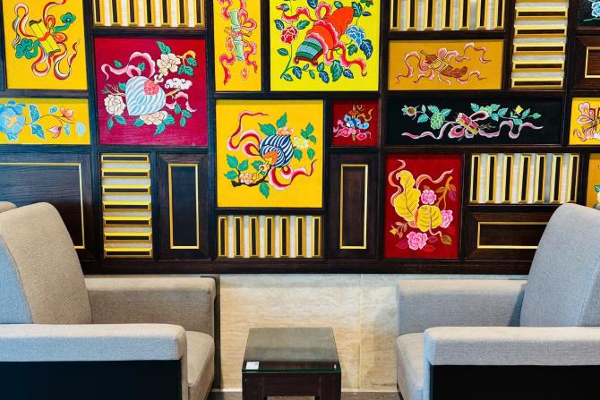 Giấc mơ pháp lam bên dòng Hương Giang dịu dàng