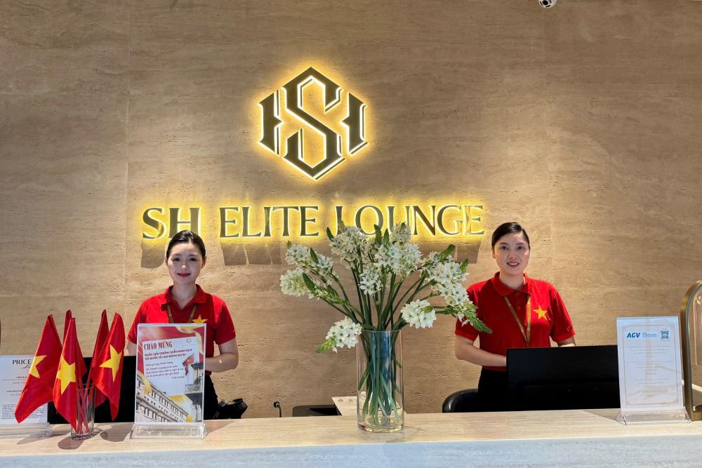 SH AIRPORT LOUNGE ENTHUSIASTICALLY CELEBRATES THE HOLIDAY SPIRIT OF APRIL 30 & MAY 1 ACROSS THE ENTIRE SYSTEM