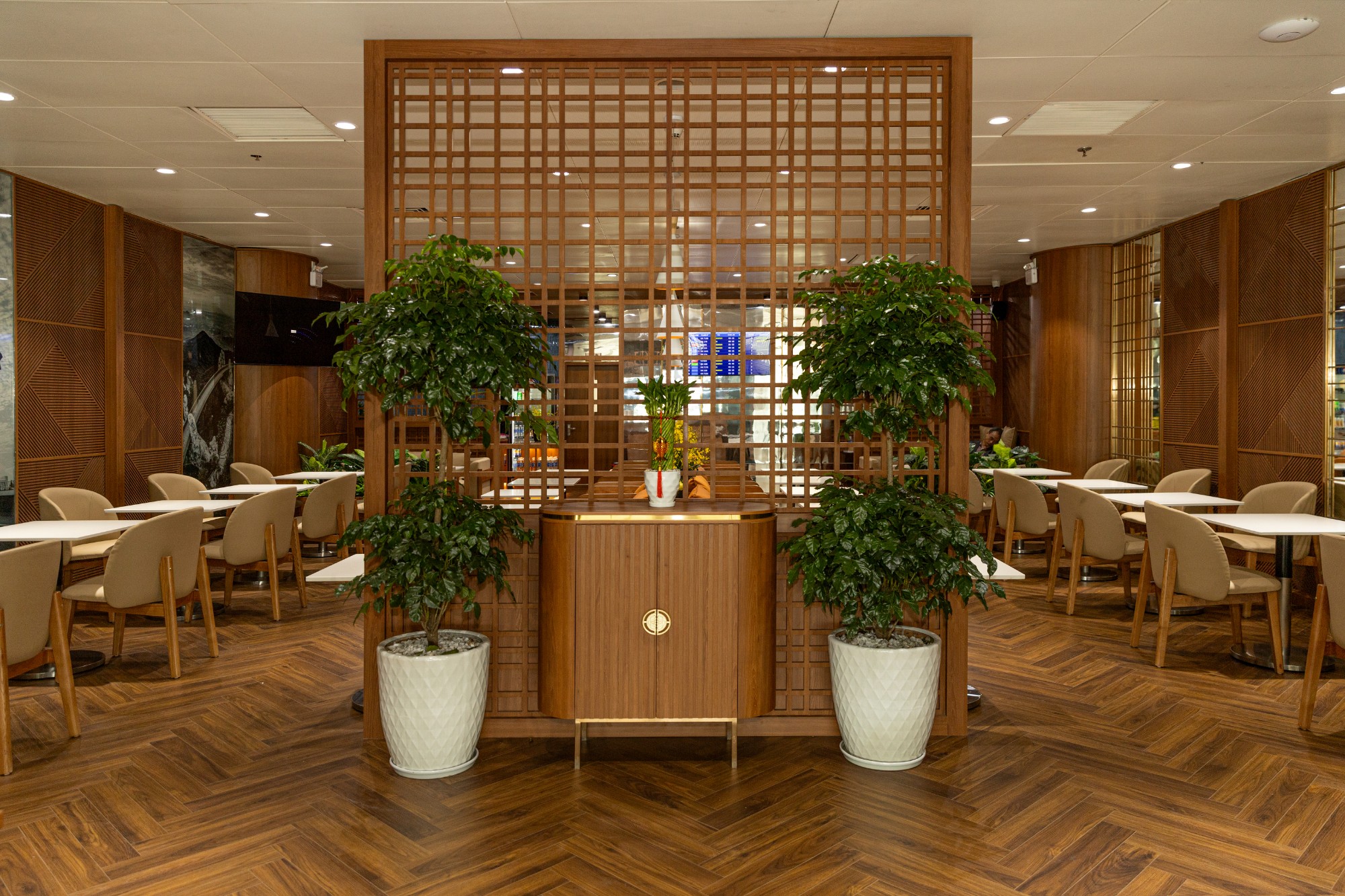 SH Premium Lounge Da Nang